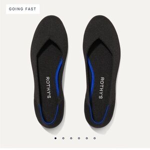 Rothys The Flat Black Round Toe Recycled Slip On Shoe pillow like Sz 9